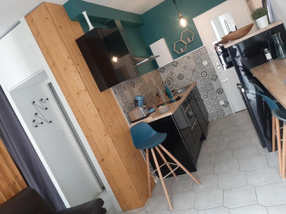 Beau Studio Avec Balcon Bagnères-de-Bigorre Buitenkant foto